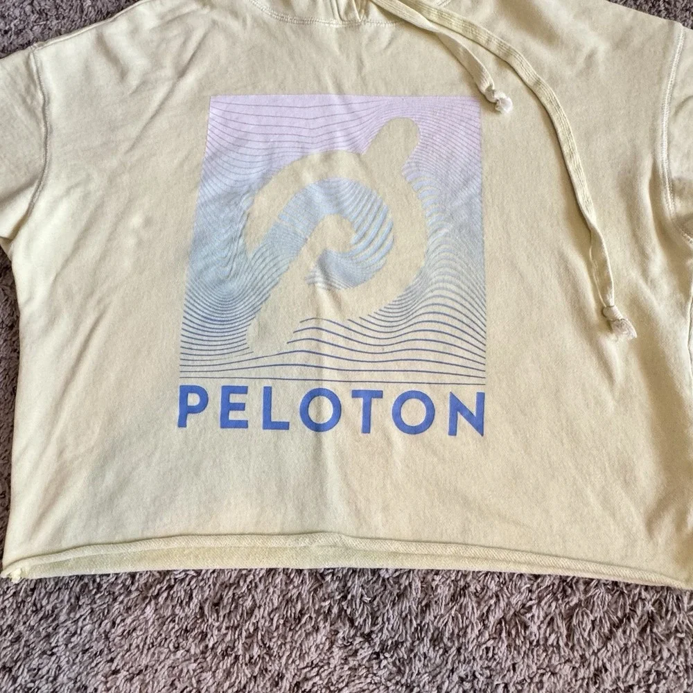 Peloton Cropped Hoodie Sweatshirt Size M Pastel Yellow Green‎ Athleisure - Picture 2 of 11